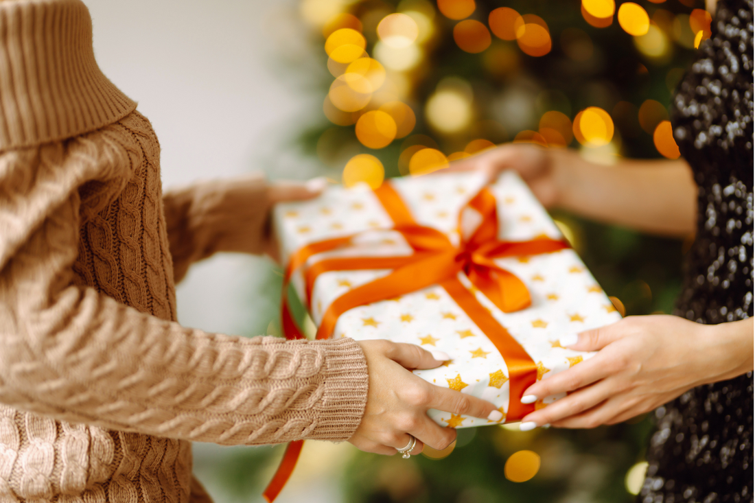 The Ultimate Holiday Gift Guide for Hairstylists: Thoughtful Presents to Appreciate Their Craft