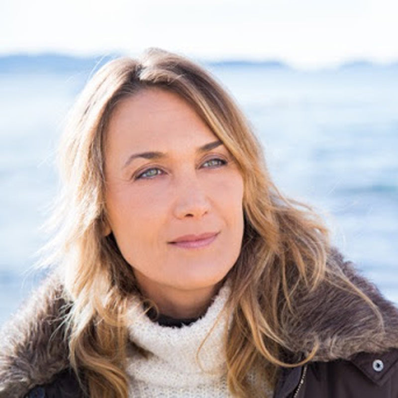 5 Powerful Tips On Caring For Aging Hair This Winter