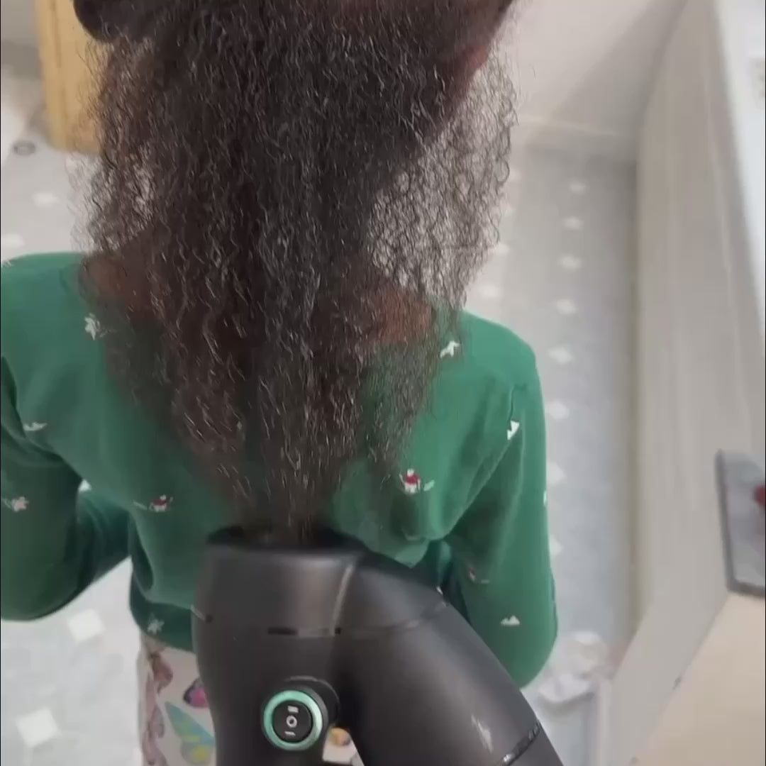 Messi Ross uses RevAir